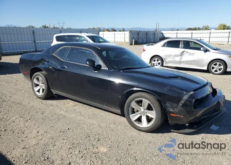 2016 Dodge Challenger Sxt z USA, uszkodzony, nr VIN 2C3CDZAG3GH130995